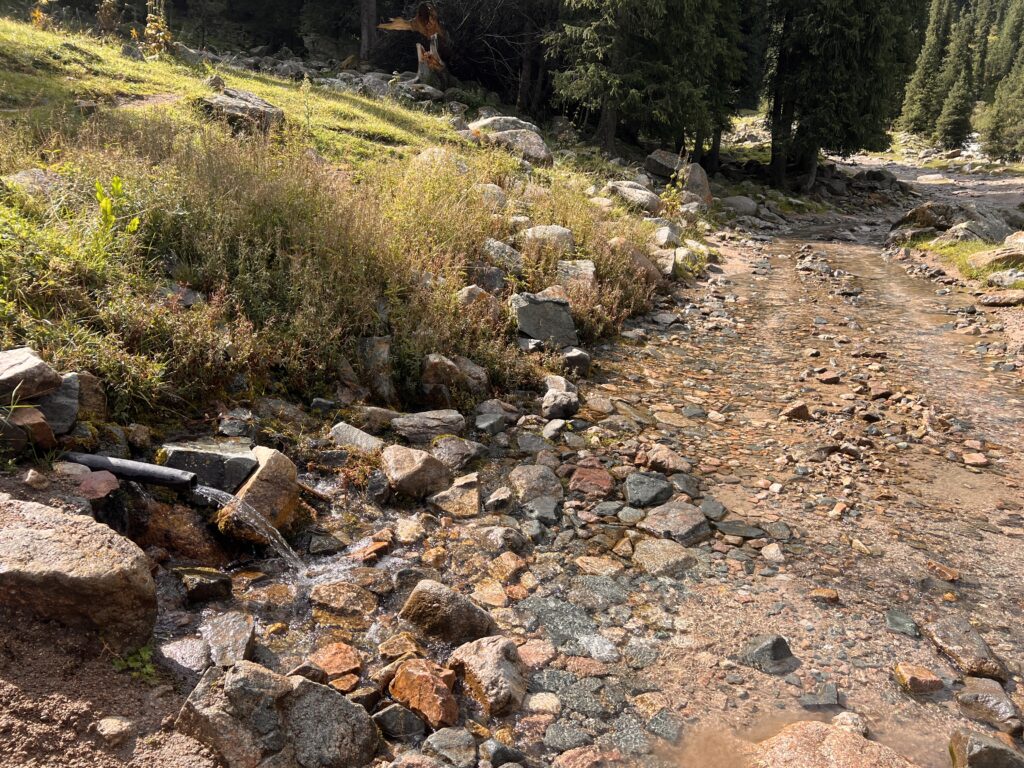 アルティンアラシャン湧水