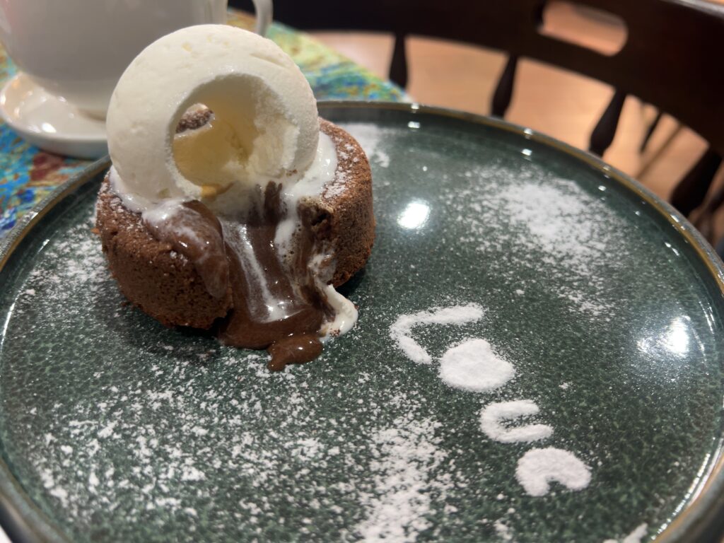 クタイシカフェフォンダンショコラ的なやつ