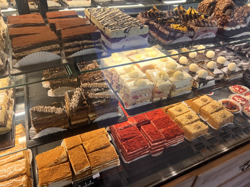 クタイシLa faitesケーキ