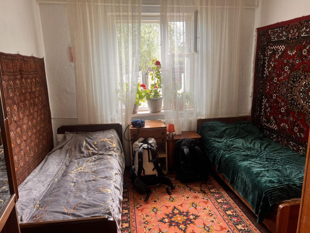 ゲストハウス内観