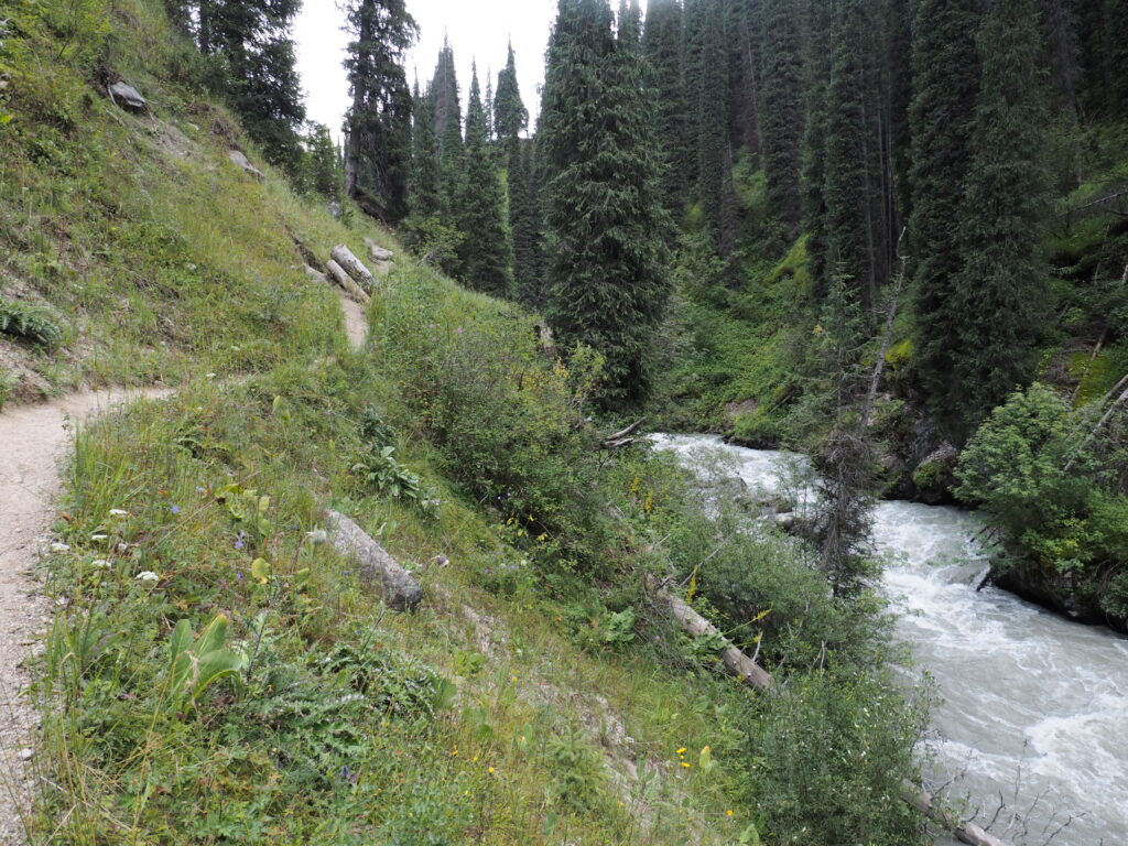アルティンアラシャン秘湯温泉への道２