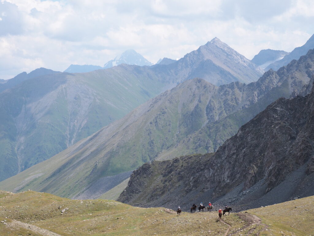 キルギスのホーストレッキング