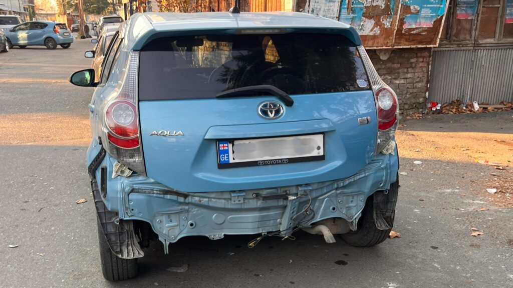 ジョージア車の損傷をすぐ直さない