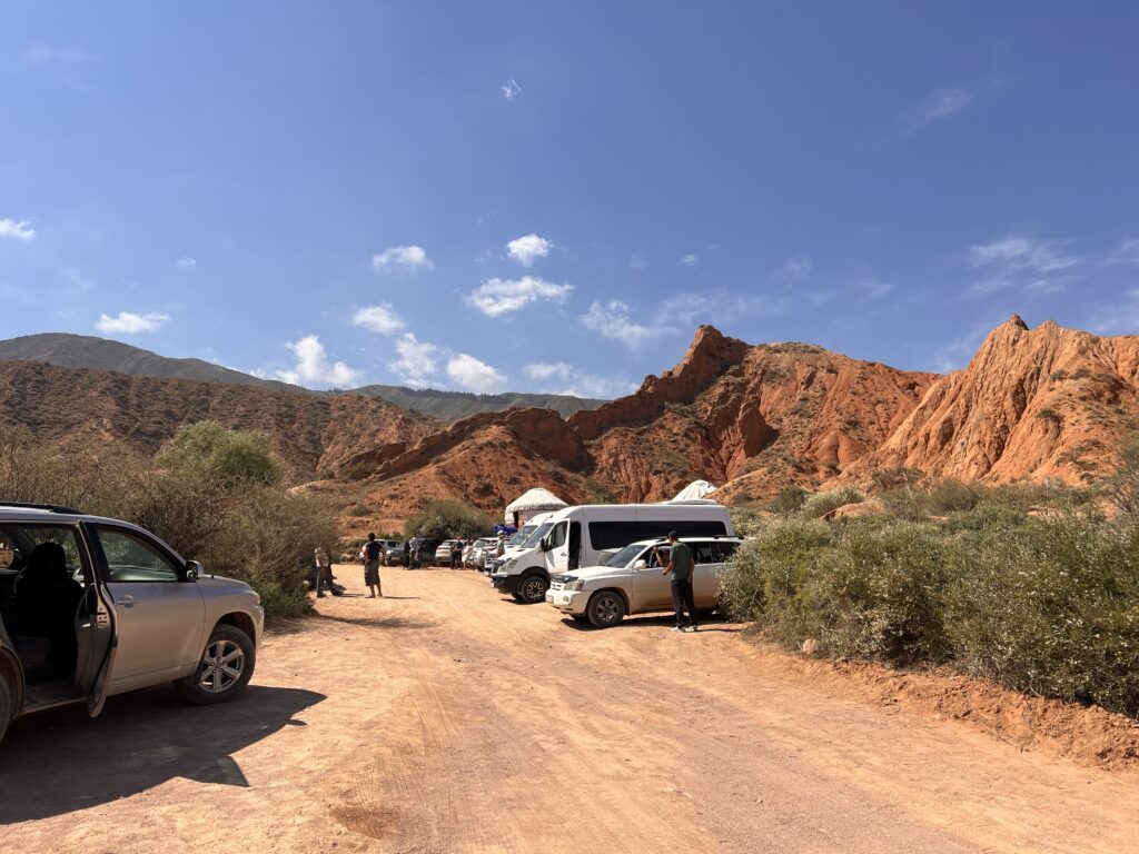 スカスカ渓谷駐車場