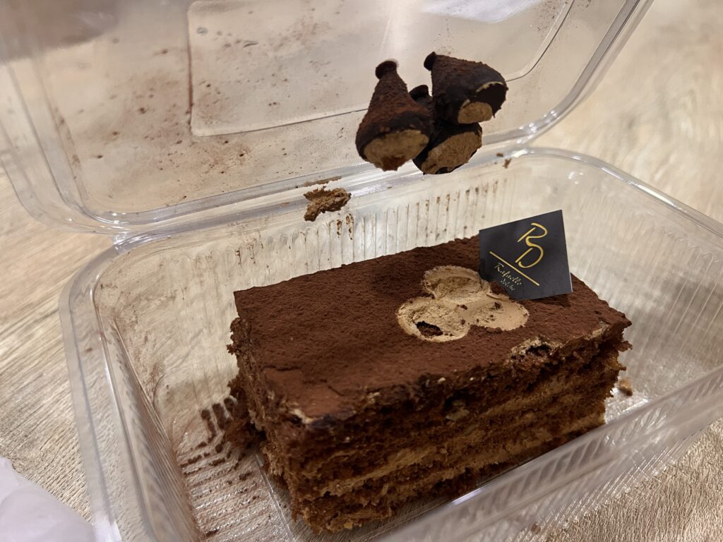 クタイシラファエロのケーキ