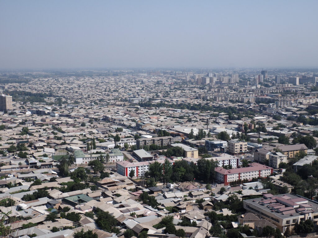 オシュの街並み