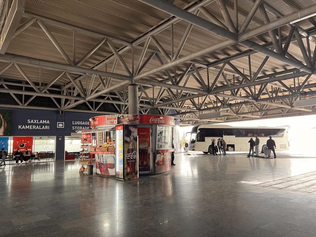 バクーバスターミナル乗り場